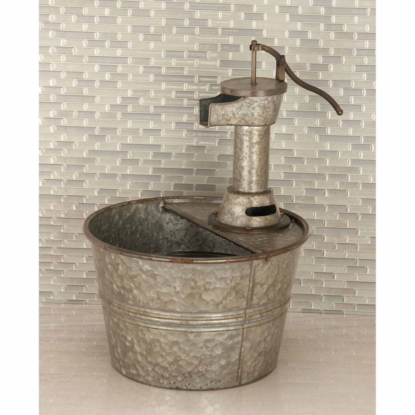 Discount π€© Floor DecMode Farmhouse Iron Water Pump With Bucket Design Fountain π₯